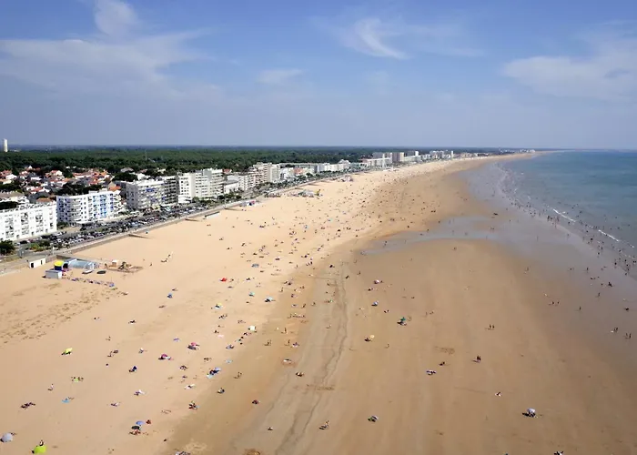 A : Pavillon Intime 6 Pers., Proche Et Commerces - Fr-1-323-369