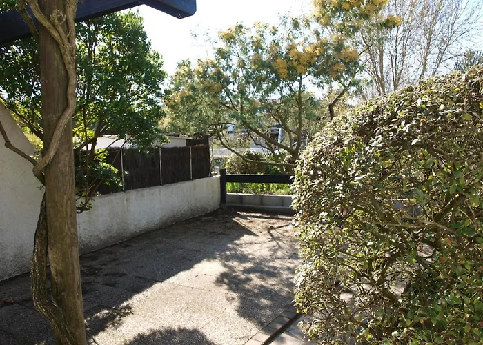 A : Pavillon Intime 6 Pers., Proche Et Commerces - Fr-1-323-369 Saint-Jean-de-Monts